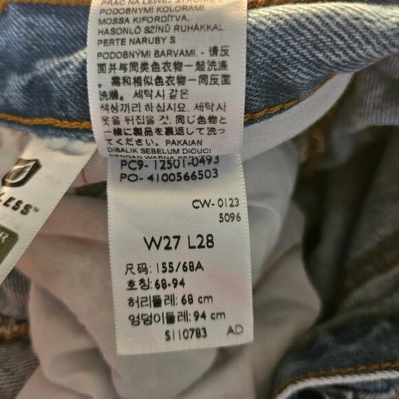 ⚡️SALE! Levi's 501 Button Fly Distressed Straight Leg Jeans - Picture 8 of 9